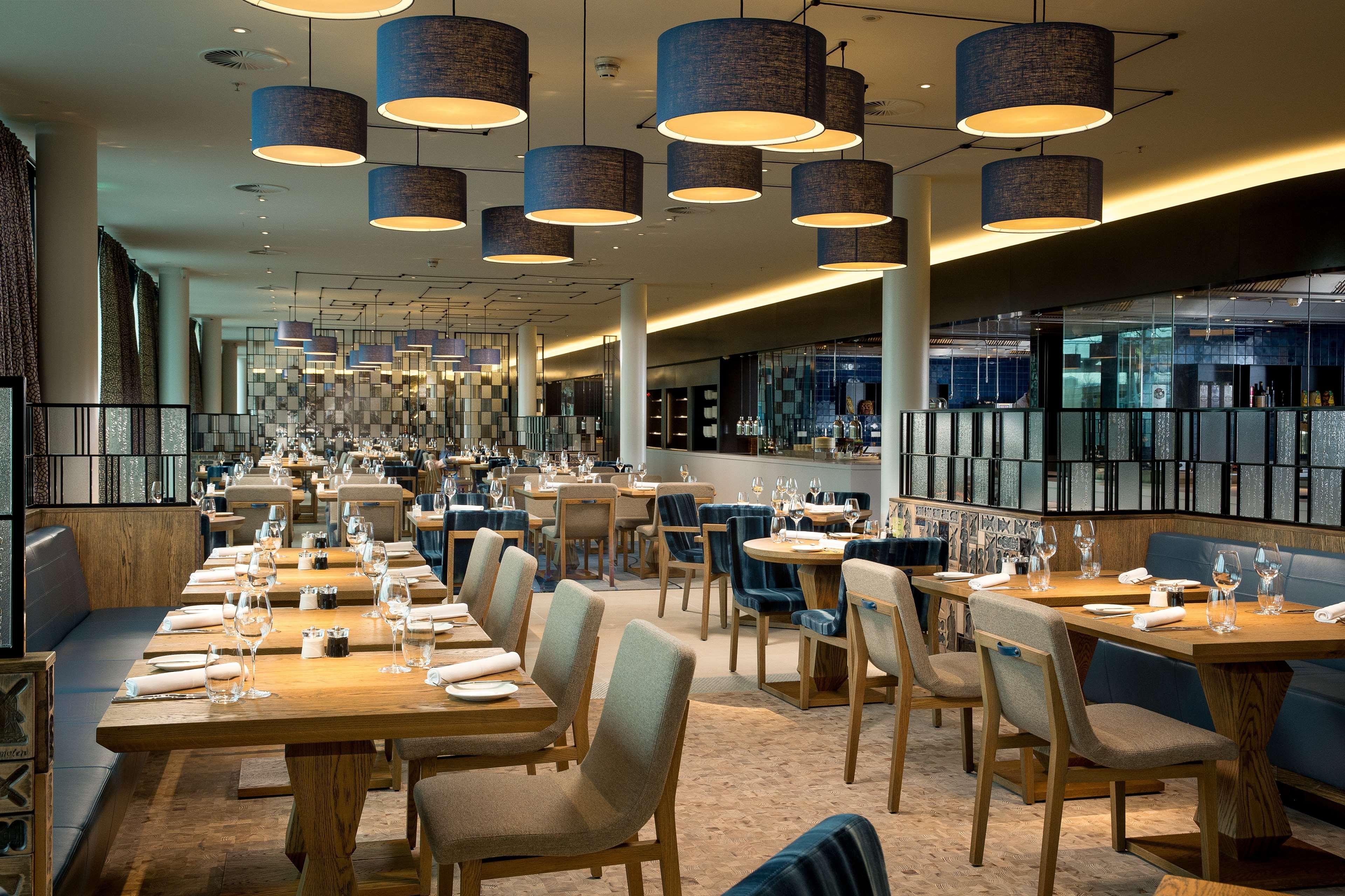 Hilton Amsterdam Airport Schiphol Hotel Restaurant photo